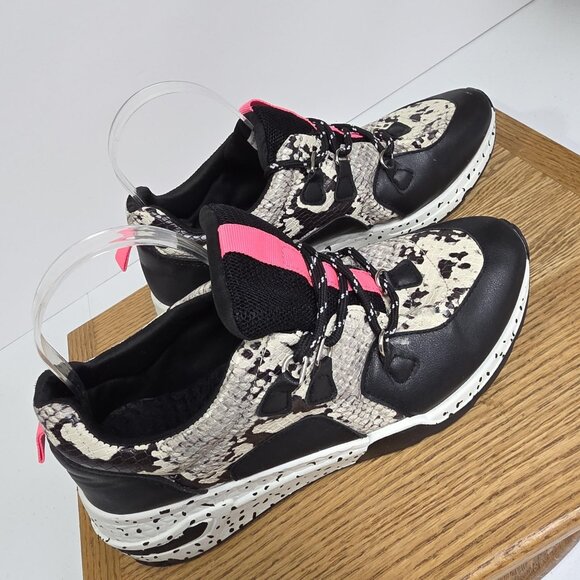 Akima Shoes Women Size 10M Black White Pink Snake Print Low Athletic Sneakers - Picture 5 of 8